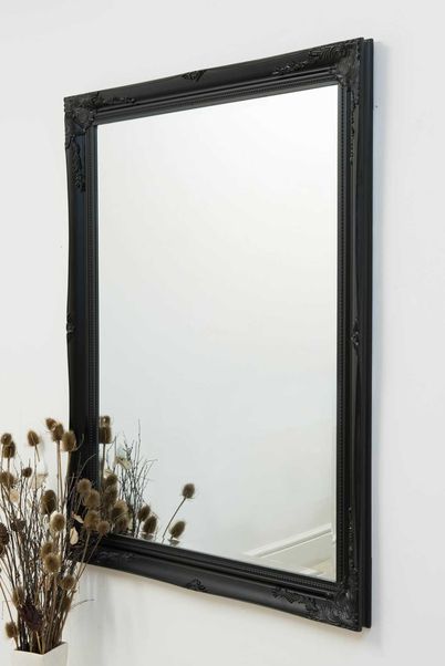 cavan-black-mirror-140x109-01.jpg